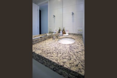 Apartamento à venda com 145m², 3 quartos e 3 vagasBanheiro Suíte 1