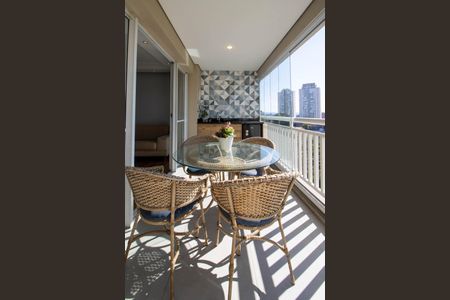 Apartamento à venda com 145m², 3 quartos e 3 vagasVaranda 