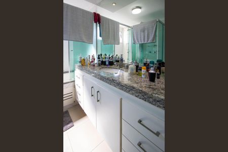 Apartamento à venda com 145m², 3 quartos e 3 vagasBanheiro Suíte 3