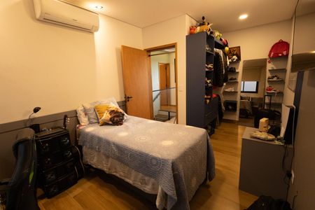 Casa de condomínio para alugar com 250m², 3 quartos e 2 vagas