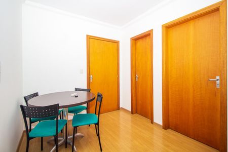 Sala de apartamento para alugar com 1 quarto, 38m² em Jardim Botânico, Porto Alegre