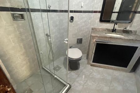 Apartamento para alugar com 200m², 3 quartos e 1 vagaBanheiro 2