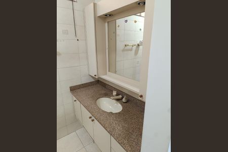 Casa à venda com 256m², 3 quartos e 5 vagasBanheiro