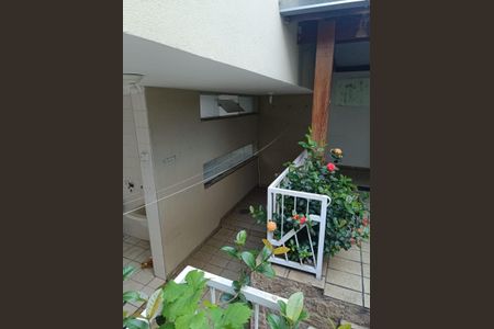 Casa à venda com 256m², 3 quartos e 5 vagasÁrea externa