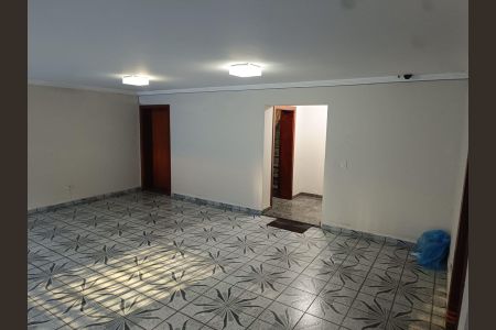 Casa à venda com 256m², 3 quartos e 5 vagasSalão de festas