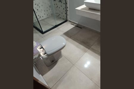 Casa à venda com 256m², 3 quartos e 5 vagasBanheiro