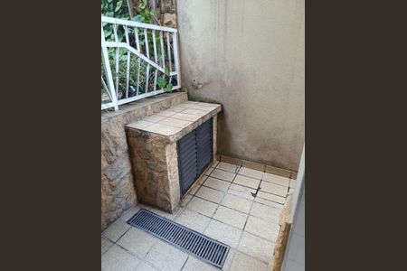 Casa à venda com 256m², 3 quartos e 5 vagasÁrea externa