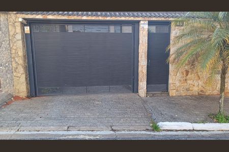 Casa à venda com 256m², 3 quartos e 5 vagasFachada