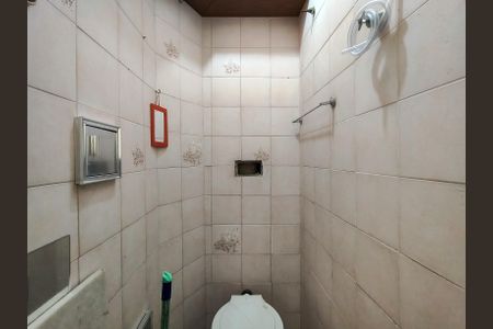 Apartamento à venda com 59m², 2 quartos e sem vaga Apartamento à venda com 59m², 2 quartos e sem vagaBanheiro de serviço