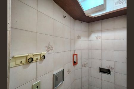 Apartamento à venda com 59m², 2 quartos e sem vaga Apartamento à venda com 59m², 2 quartos e sem vagaBanheiro de serviço