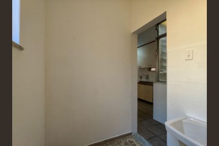 Apartamento à venda com 59m², 2 quartos e sem vaga Apartamento à venda com 59m², 2 quartos e sem vagaÁrea de Serviço