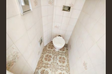 Apartamento à venda com 59m², 2 quartos e sem vaga Apartamento à venda com 59m², 2 quartos e sem vagaBanheiro de serviço