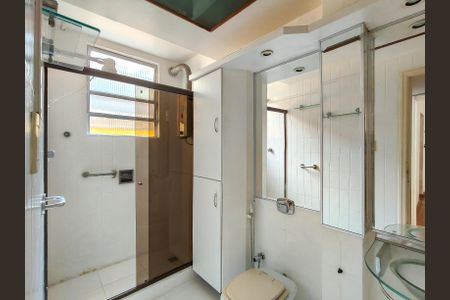 Apartamento à venda com 59m², 2 quartos e sem vaga Apartamento à venda com 59m², 2 quartos e sem vagaBanheiro Corredor