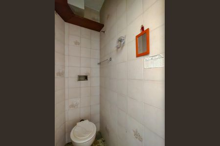 Apartamento à venda com 59m², 2 quartos e sem vaga Apartamento à venda com 59m², 2 quartos e sem vagaBanheiro de serviço