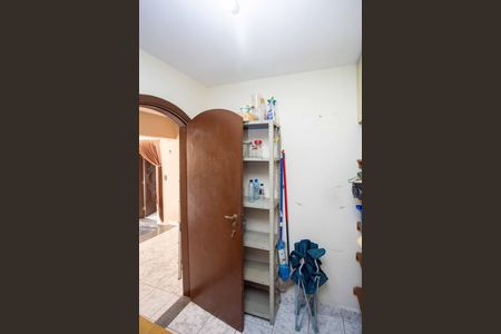 Casa à venda com 230m², 4 quartos e 3 vagasQuarto de Serviço