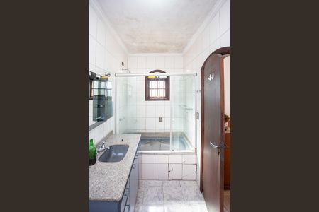 Casa à venda com 230m², 4 quartos e 3 vagasBanheiro da Suite