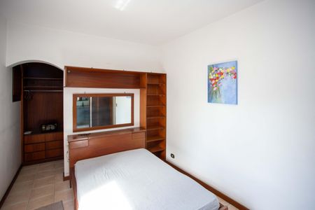 Casa à venda com 230m², 4 quartos e 3 vagasQuarto Suite