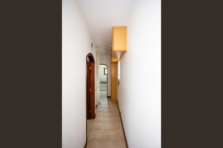 Casa à venda com 230m², 4 quartos e 3 vagasCorredor