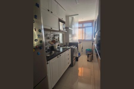 Apartamento à venda com 85m², 2 quartos e 1 vagaCozinha
