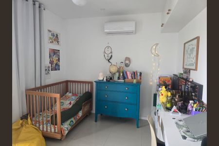 Quarto de apartamento à venda com 2 quartos, 85m² em Santa Rosa, Niterói