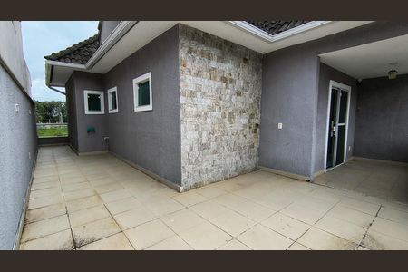 Casa de condomínio para alugar com 200m², 3 quartos e 2 vagas Casa de condomínio para alugar com 200m², 3 quartos e 2 vagasVaranda da Suíte 2