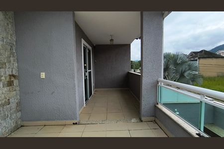 Casa de condomínio para alugar com 200m², 3 quartos e 2 vagas Casa de condomínio para alugar com 200m², 3 quartos e 2 vagasVaranda da Suíte 2