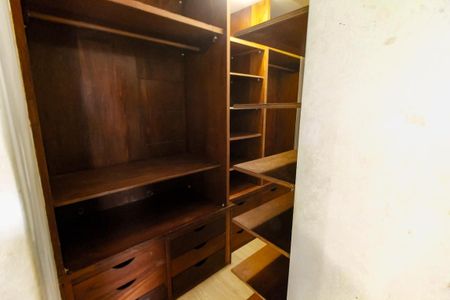 Apartamento para alugar com 75m², 1 quarto e 2 vagasCloset da suíte