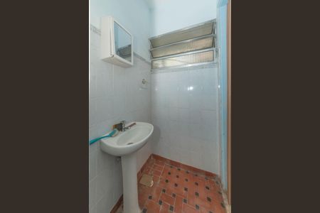 Casa à venda com 160m², 3 quartos e 2 vagasBanheiro de Serviço