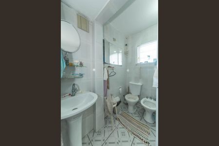 Casa à venda com 160m², 3 quartos e 2 vagasBanheiro da Suíte