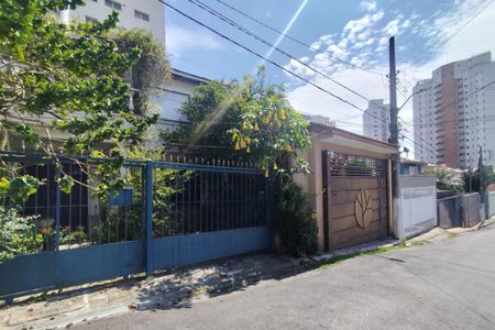 Casa à venda com 160m², 3 quartos e 2 vagasFachada