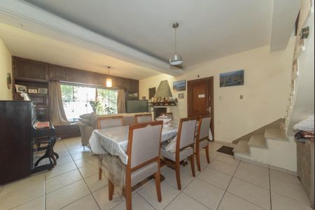 Casa à venda com 160m², 3 quartos e 2 vagasSala