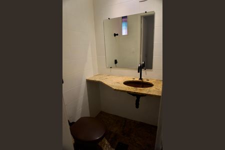 Casa à venda com 275m², 3 quartos e 2 vagasLavabo Sala