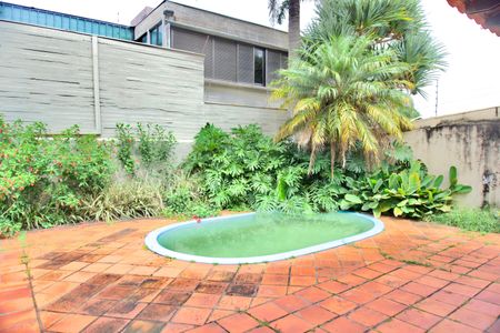 Casa à venda com 275m², 3 quartos e 2 vagasÁrea Externa - Piscina