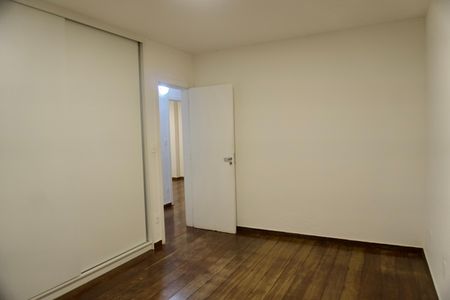 Casa à venda com 275m², 3 quartos e 2 vagasQuarto 2