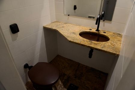 Casa à venda com 275m², 3 quartos e 2 vagasLavabo Sala