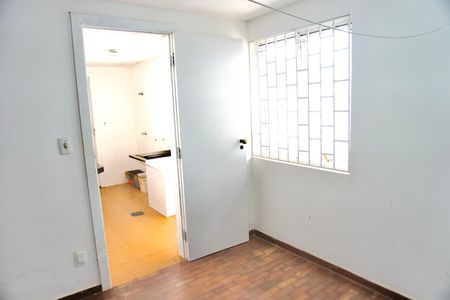 Casa à venda com 275m², 3 quartos e 2 vagasDependência de Empregada