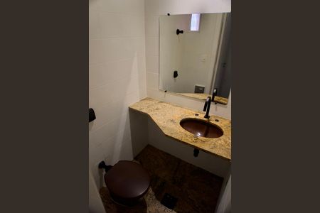 Casa à venda com 275m², 3 quartos e 2 vagasLavabo Sala