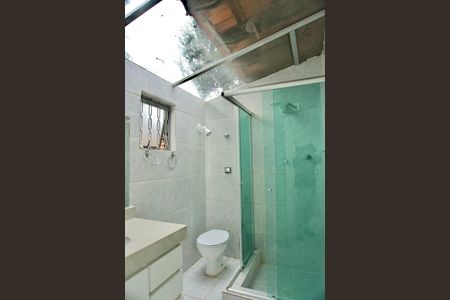 Casa à venda com 275m², 3 quartos e 2 vagasSuíte - Banheiro