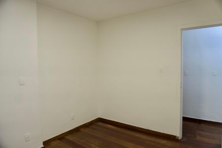 Casa à venda com 275m², 3 quartos e 2 vagasQuarto 3