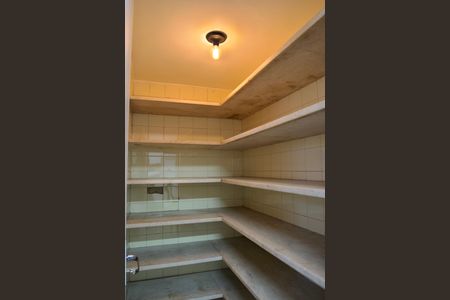 Casa à venda com 275m², 3 quartos e 2 vagasCozinha - Despensa