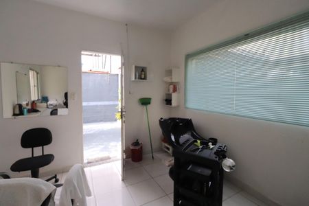 Casa à venda com 160m², 4 quartos e sem vagaSalão