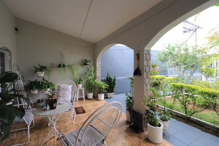 Casa à venda com 160m², 4 quartos e sem vagaVaranda