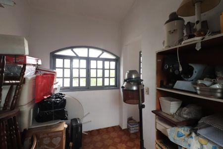 Casa à venda com 160m², 4 quartos e sem vagaEscritório