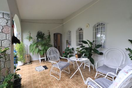 Casa à venda com 160m², 4 quartos e sem vagaVaranda
