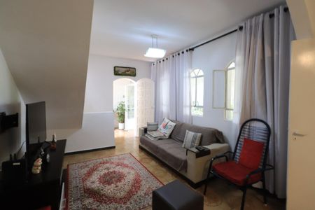 Casa à venda com 160m², 4 quartos e sem vagaSala