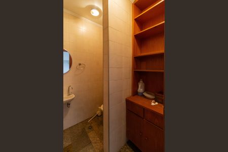 Casa para alugar com 407m², 3 quartos e 8 vagasLavabo