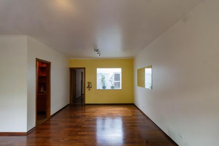 Casa para alugar com 407m², 3 quartos e 8 vagasSala