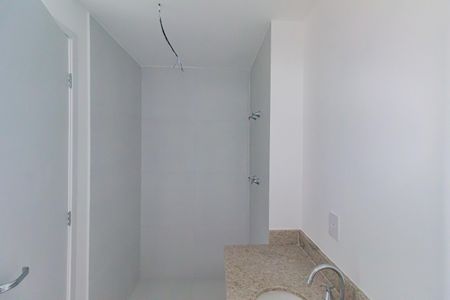 Apartamento à venda com 92m², 2 quartos e 2 vagas Apartamento à venda com 92m², 2 quartos e 2 vagasBanheiro da Suíte 2