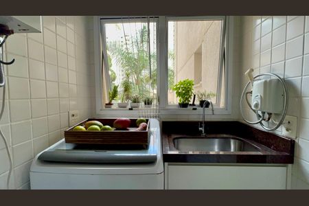 Apartamento à venda com 86m², 2 quartos e 1 vagaÁrea de Serviço