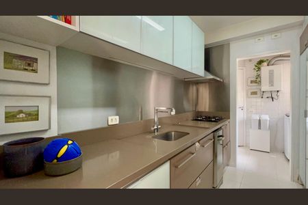 Apartamento à venda com 86m², 2 quartos e 1 vagaCozinha